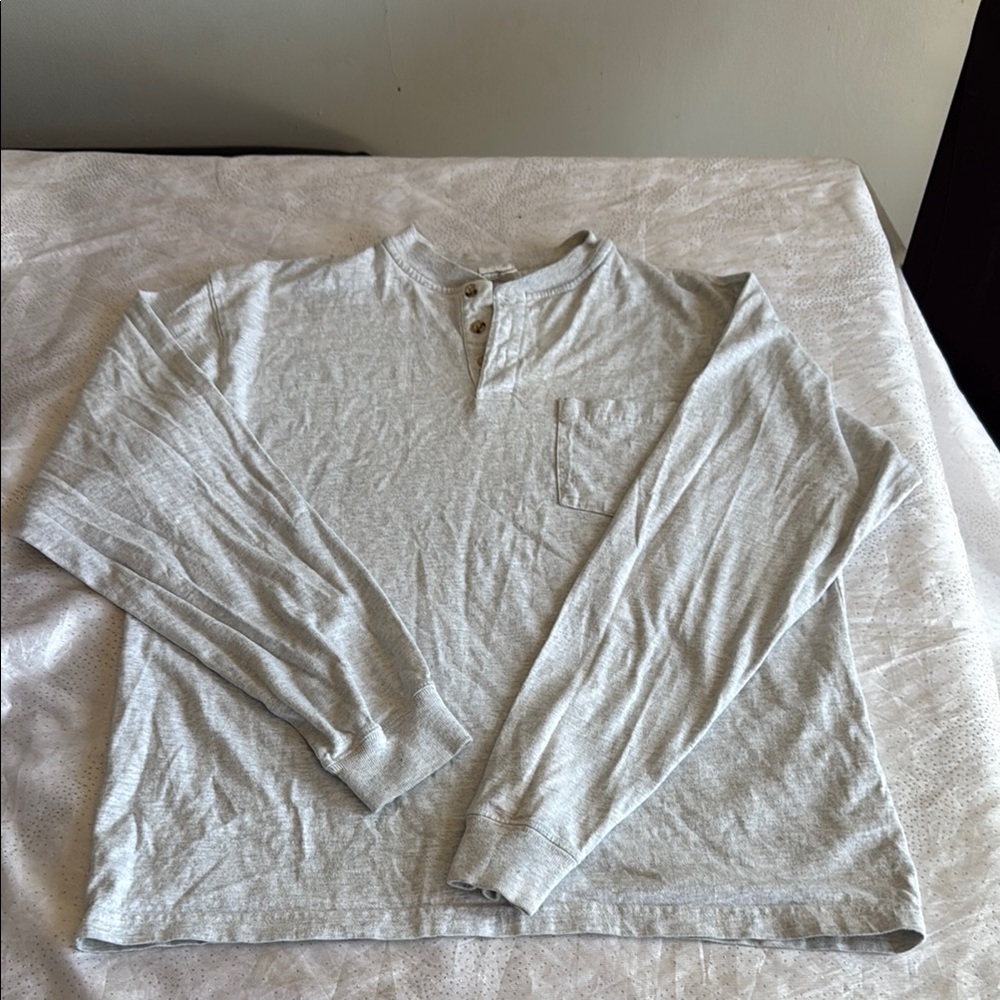 Long sleeves shirts for men size M